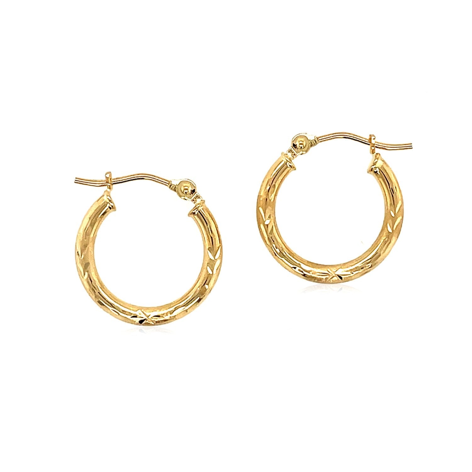 14K Yellow Gold Fancy Diamond Cut Slender Small Hoop Earrings (15Mm Diameter)